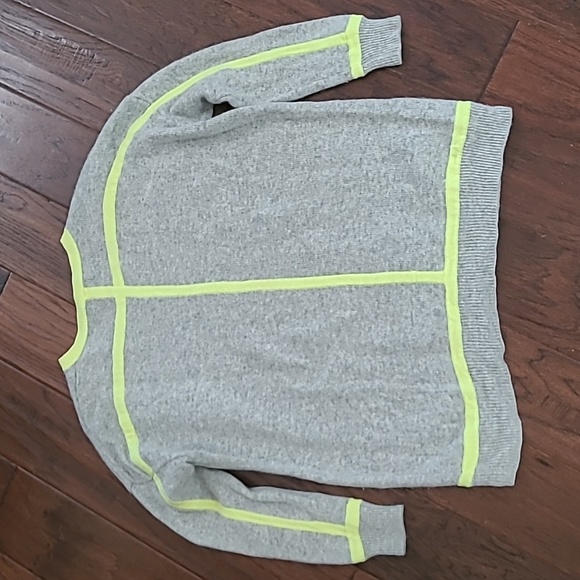 J. Crew Cashmere Sweater in Gray and Neon Yellow size Small - Picture 2 of 9